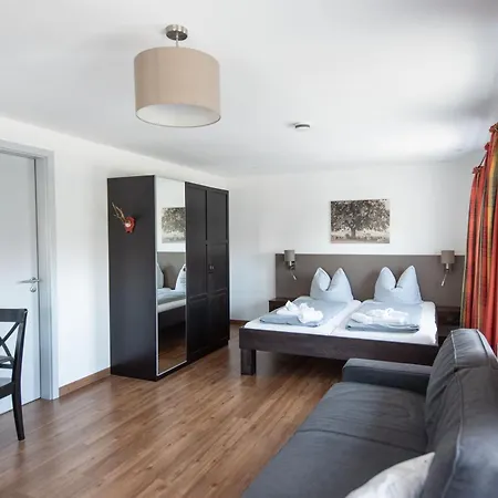 Koenigswirt Historischer Landgasthof Apartamento Marktoberdorf